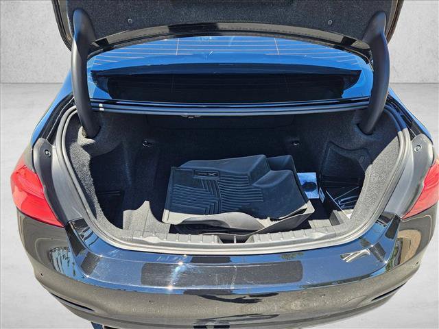 Used 2017 BMW 320i Sedan RWD image 6