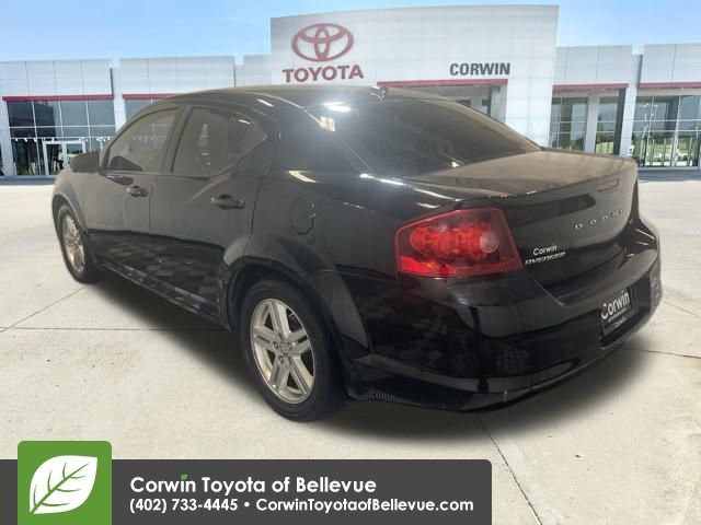 Used 2012 Dodge Avenger SXT image 3