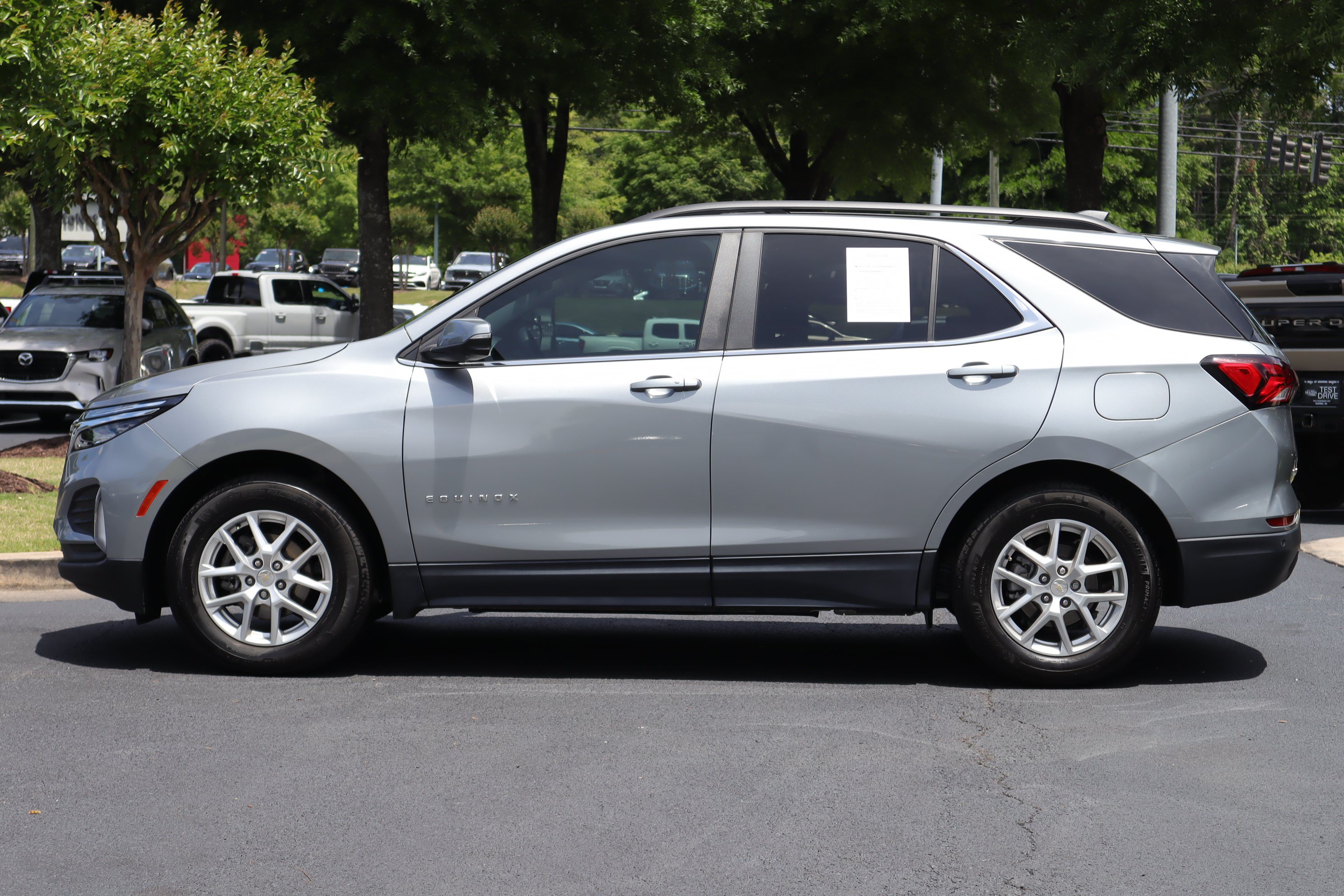 Used 2024 Chevrolet Equinox LT FWD image 5
