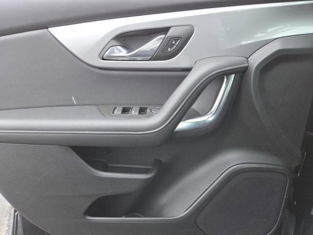 Certified 2025 Chevrolet Blazer LT image 31