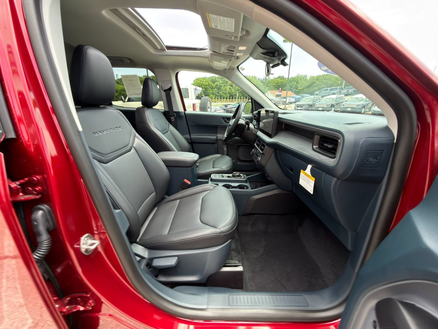 New 2026 Ford Maverick Lariat w/ Black Appearance Package AWD/4WD image 11