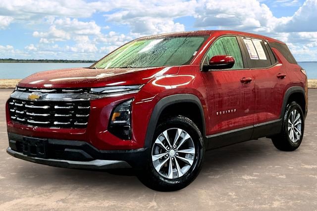 Used 2026 Chevrolet Equinox LT image 3