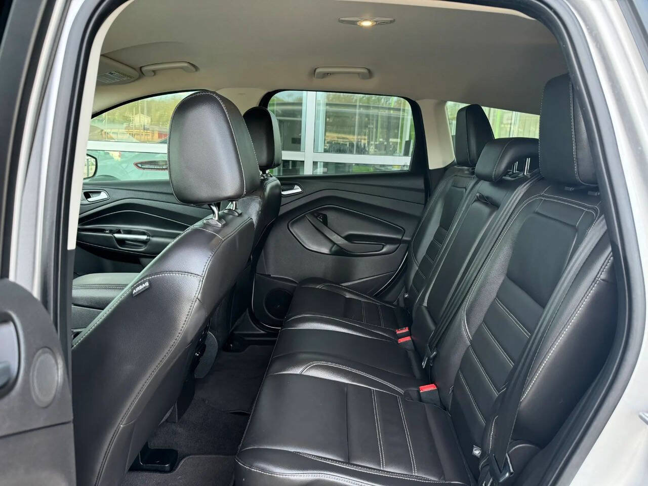 Used 2017 Ford Escape Titanium FWD image 11