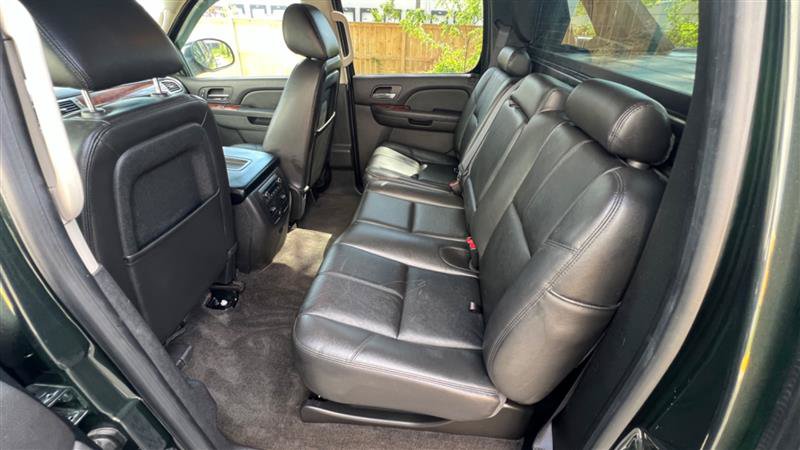 Used 2013 Chevrolet Avalanche LT RWD image 36