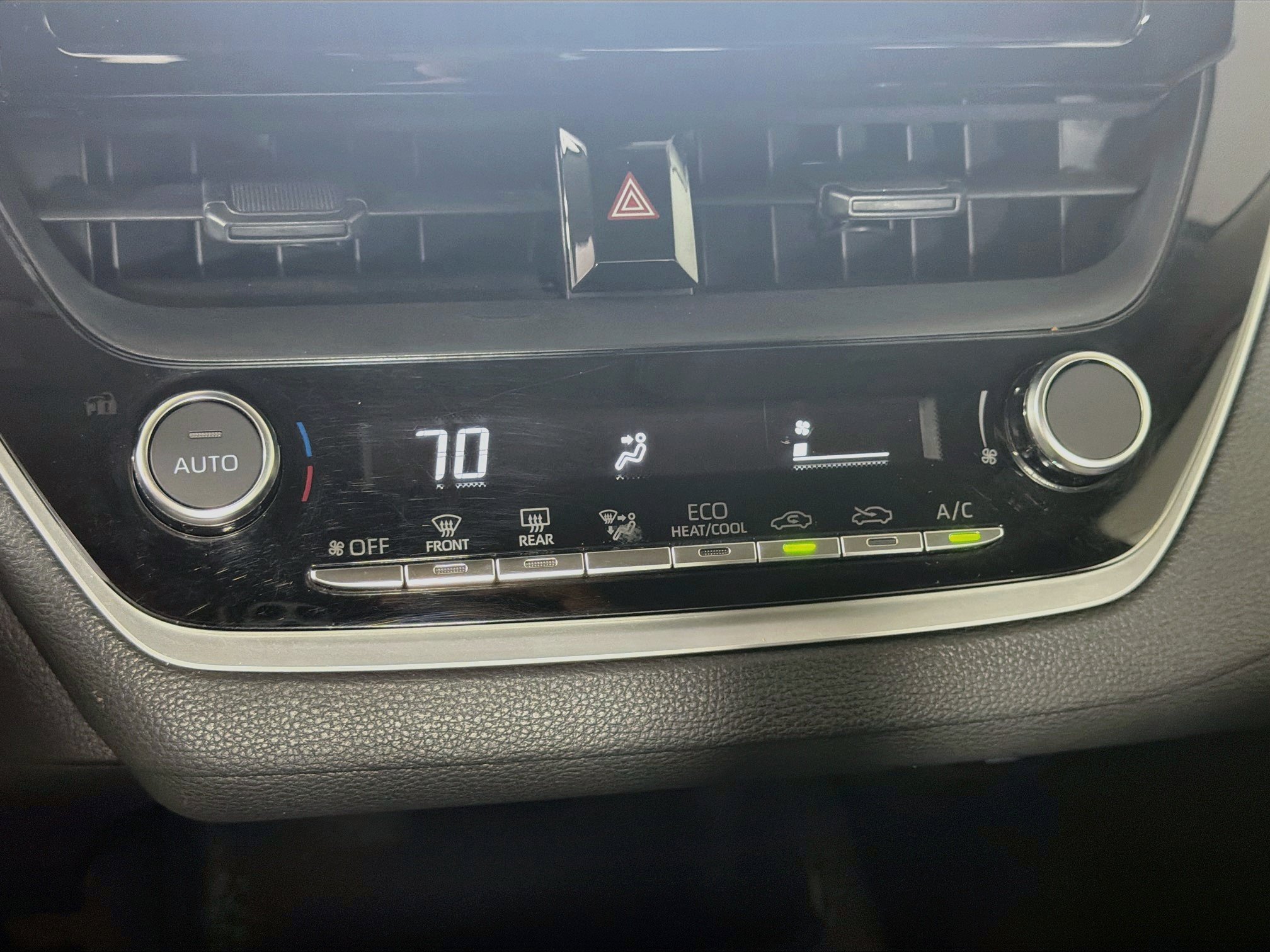 Used 2025 Toyota Corolla LE FWD image 22