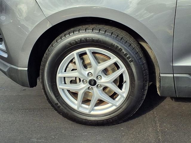 Used 2023 Ford Edge SEL image 25