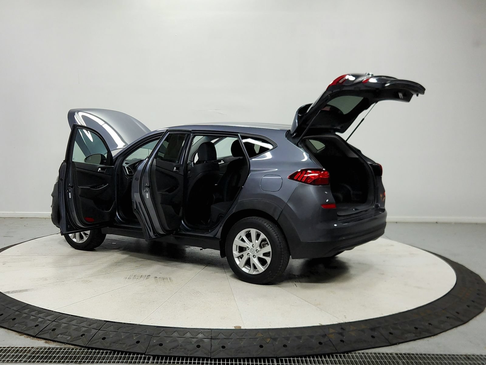 Used 2021 Hyundai Tucson SE FWD image 14