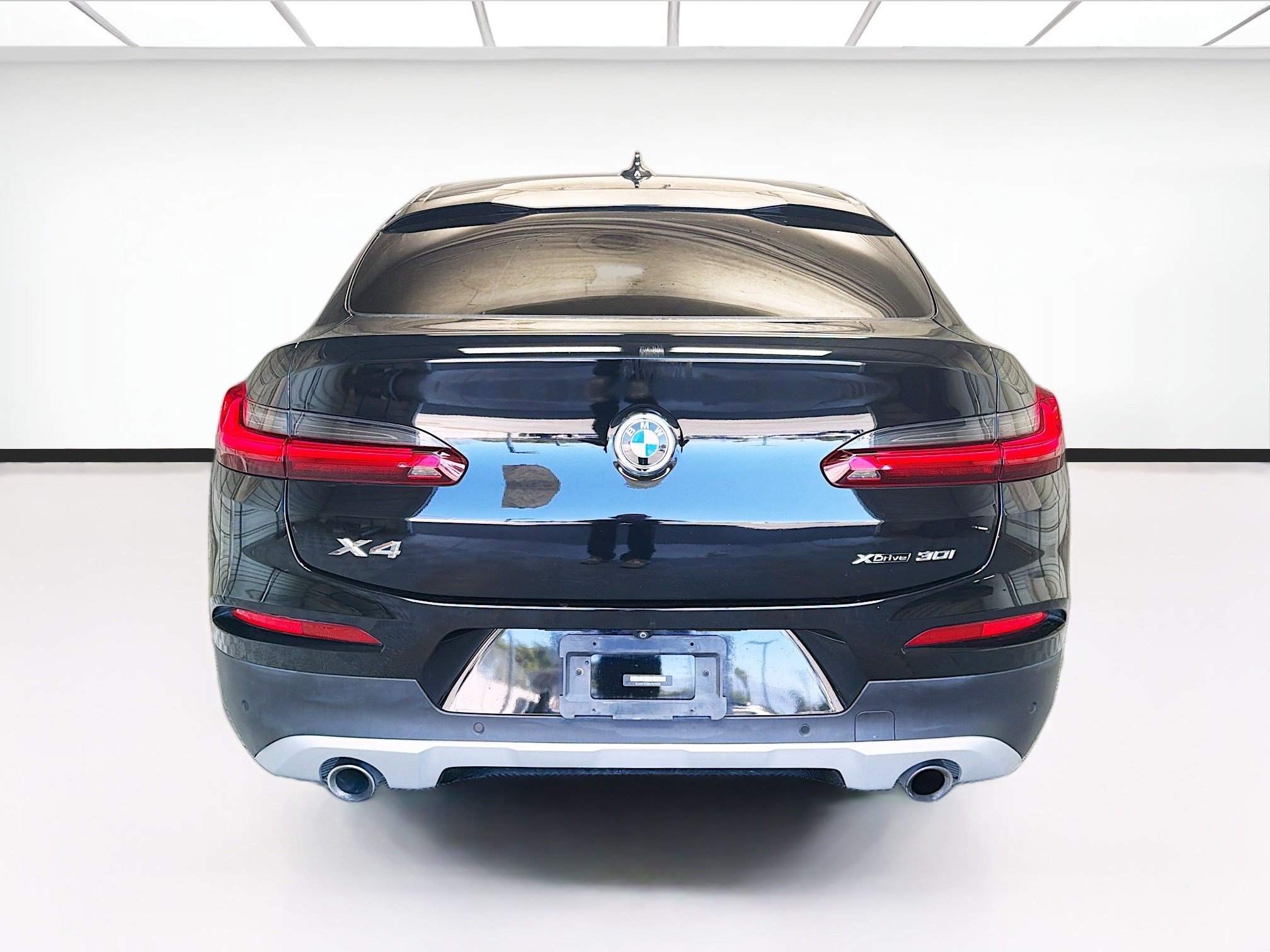 Used 2021 BMW X4 xDrive30i w/ Premium Package AWD/4WD image 5