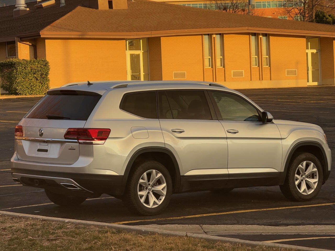 Used 2019 Volkswagen Atlas S w/ Towing Package AWD/4WD image 5