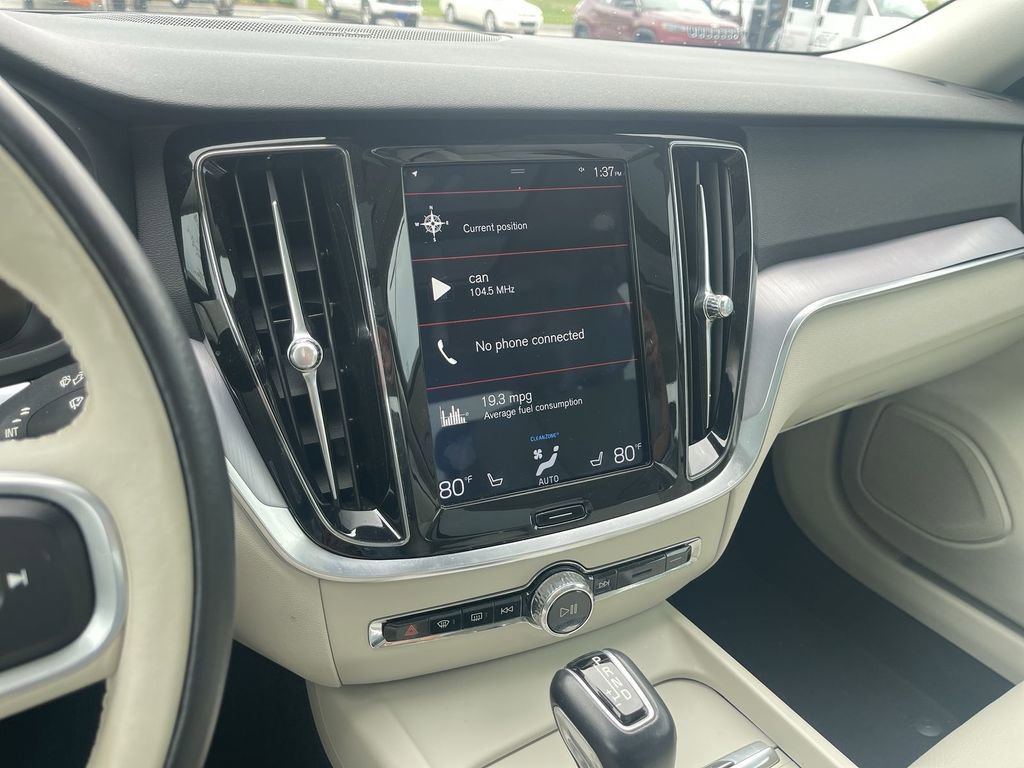 Used 2019 Volvo S60 T6 Momentum w/ Multimedia Package AWD/4WD image 27