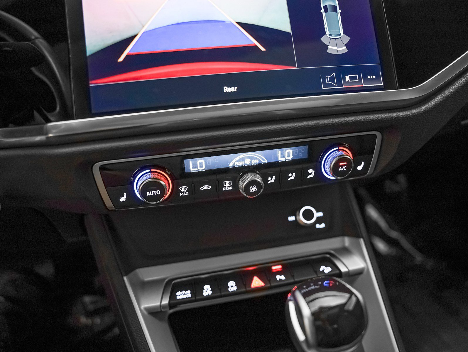 Used 2023 Audi Q3 2.0T Premium image 22