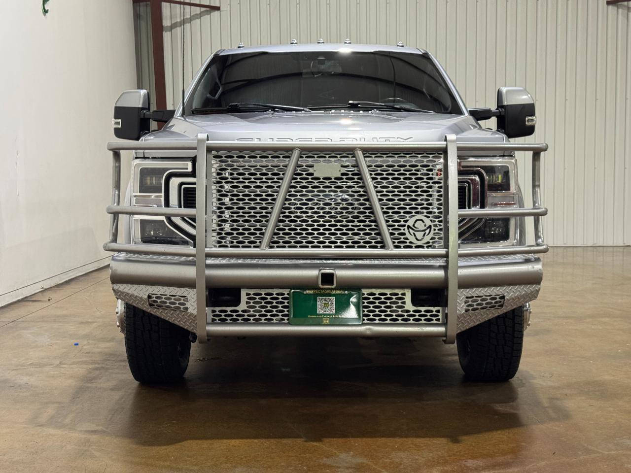 Used 2022 Ford F350 Lariat w/ Lariat Ultimate Package AWD/4WD image 2