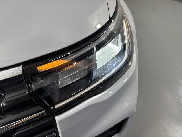 Used 2026 Ford Explorer Active AWD/4WD image 28