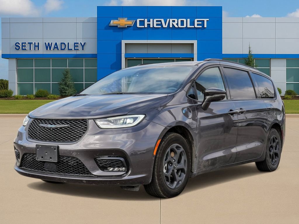 Used 2021 Chrysler Pacifica Touring-L w/ S Appearance Package image 3