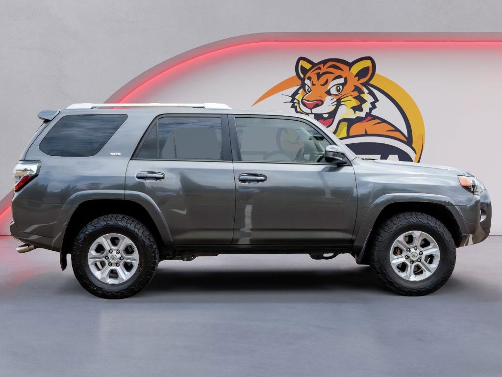Used 2018 Toyota 4Runner SR5 image 4