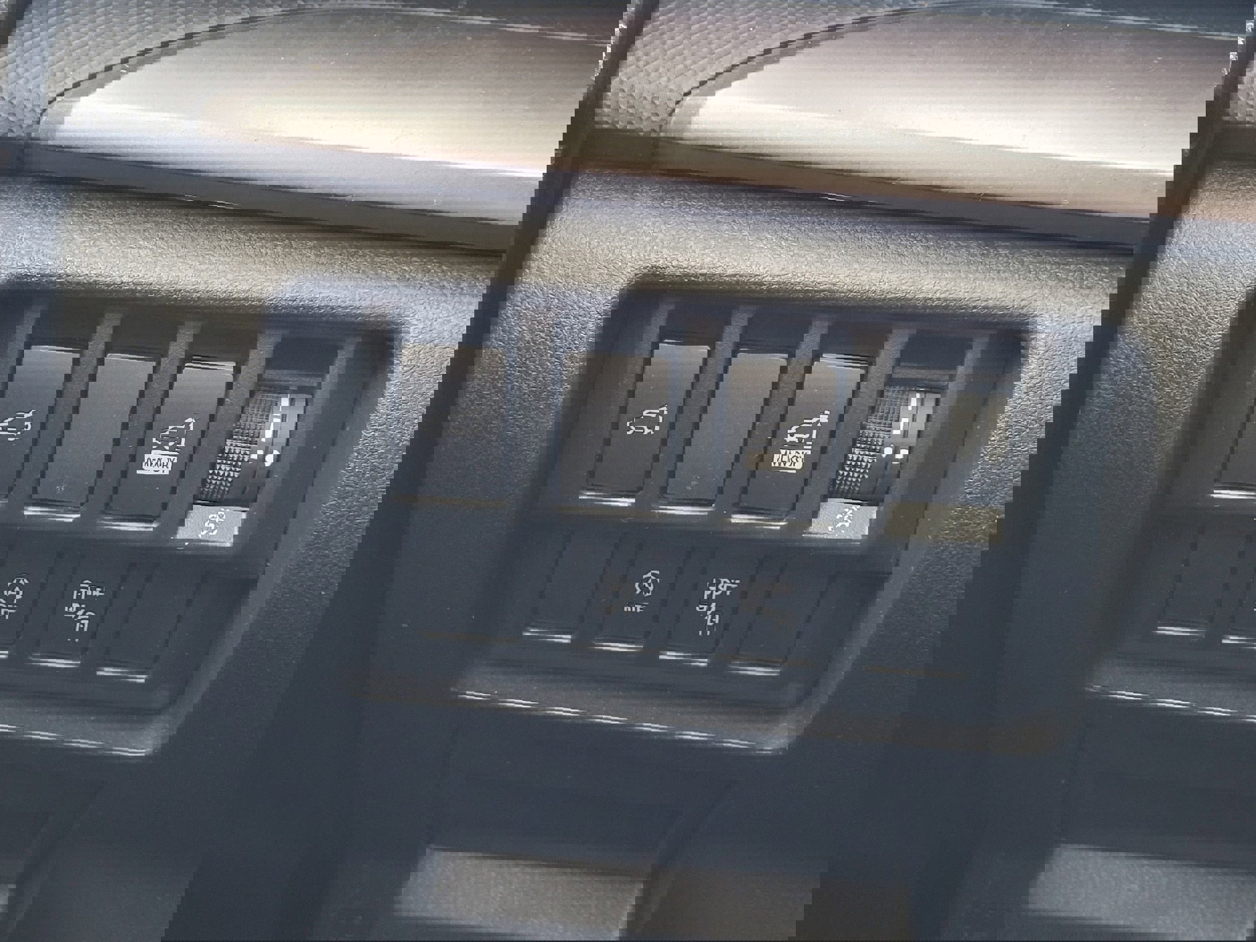 Used 2020 Subaru Forester Premium image 17