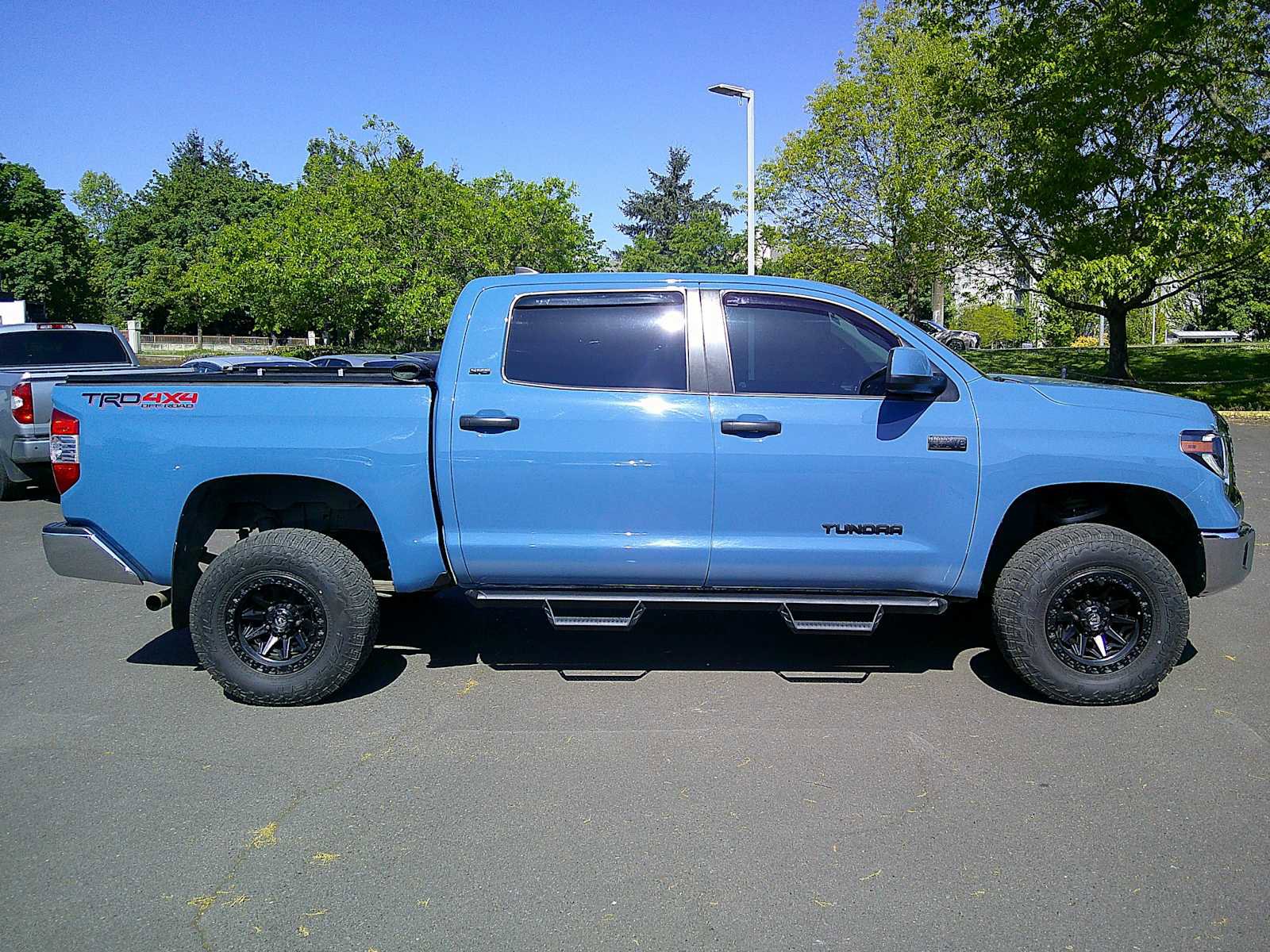 Used 2020 Toyota Tundra SR5 w/ TRD Off-Road Package AWD/4WD image 6