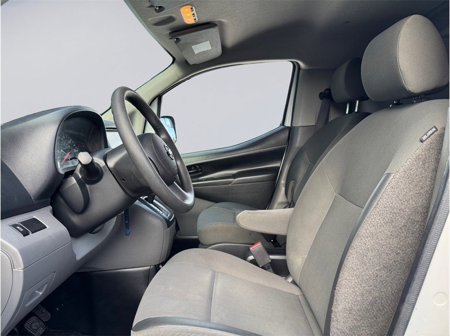 Used 2017 Nissan NV200 S image 9