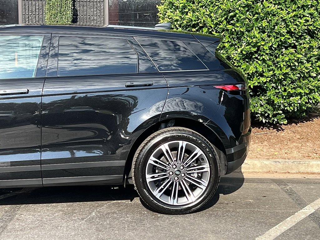 Used 2025 Land Rover Range Rover Evoque S image 11