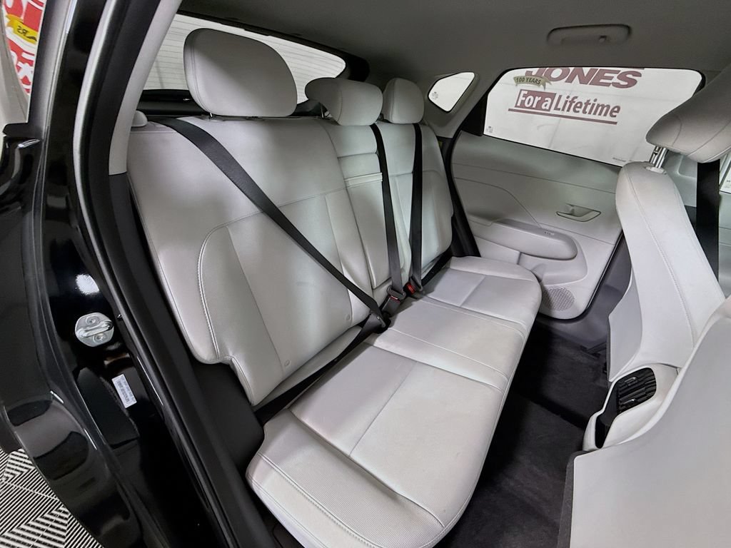 Certified 2025 Hyundai Kona SEL AWD/4WD image 29