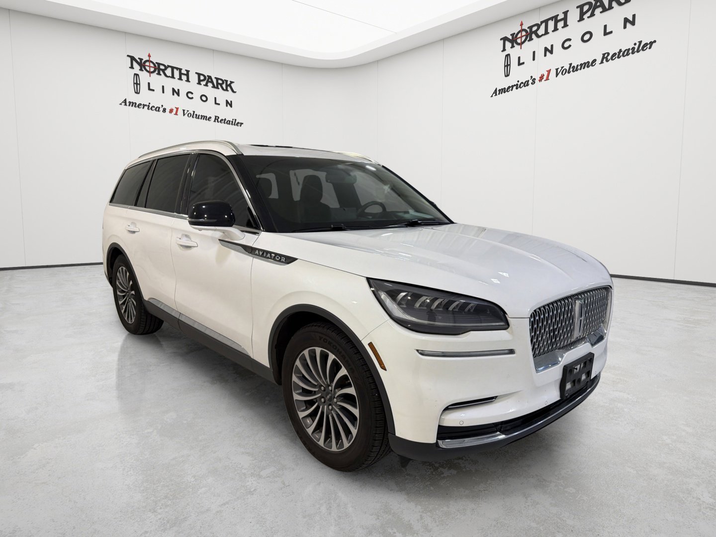 Used 2022 Lincoln Aviator Reserve w/ Elements Package Plus RWD image 7