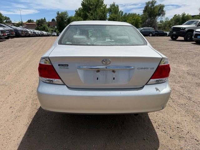 Used 2005 Toyota Camry LE FWD image 5