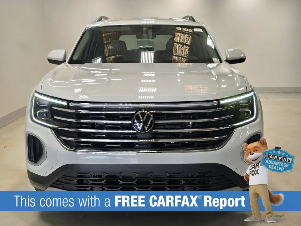 Used 2024 Volkswagen Atlas SE FWD image 2