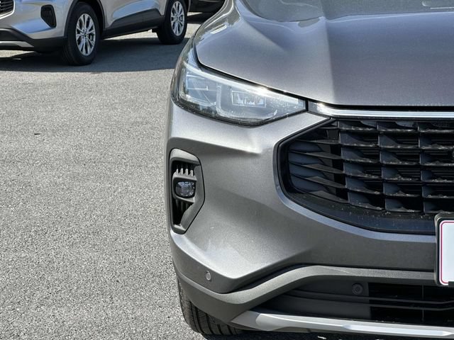 New 2024 Ford Escape SE w/ PHEV Premium Package FWD image 9