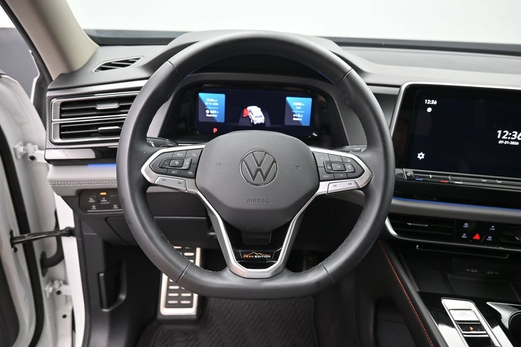 Used 2024 Volkswagen Atlas Peak Edition SE AWD/4WD image 15