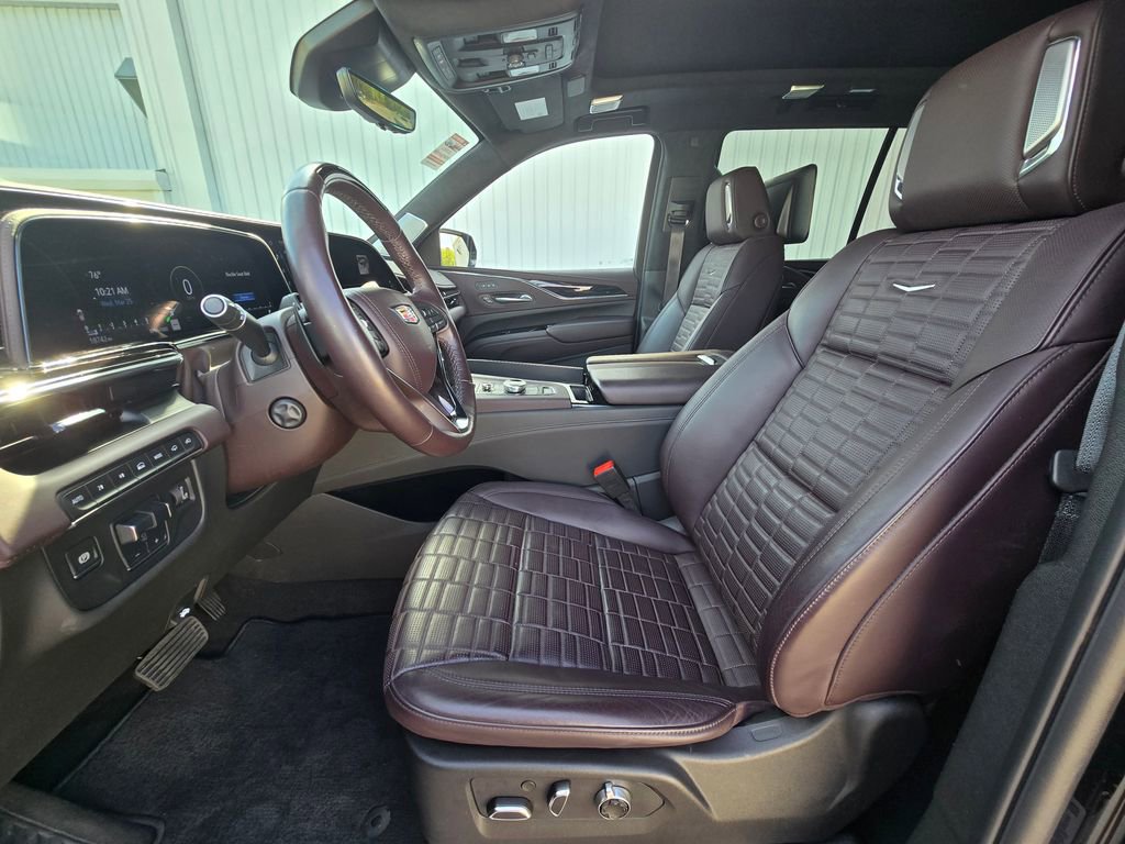 Used 2024 Cadillac Escalade Sport Platinum AWD/4WD image 10