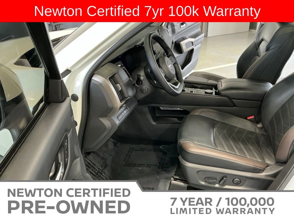 Used 2023 Nissan Pathfinder Platinum AWD/4WD image 8