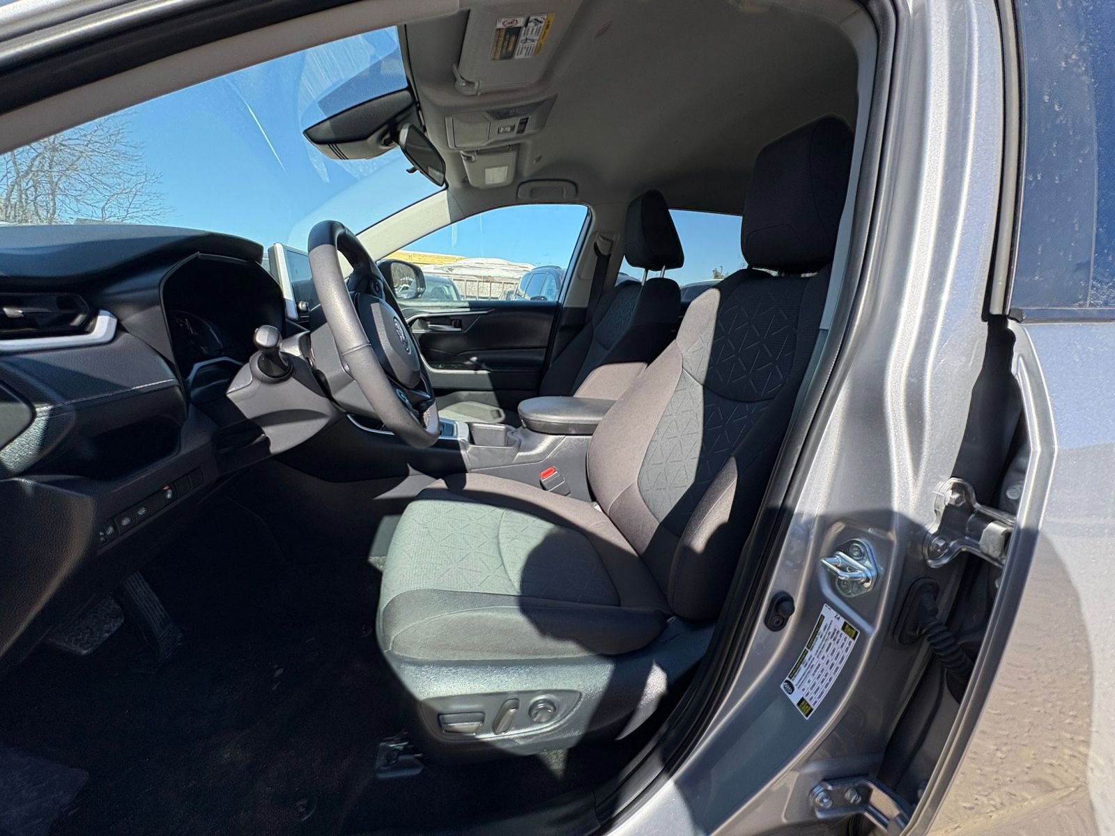 Used 2025 Toyota RAV4 XLE w/ Weather Package FWD image 24