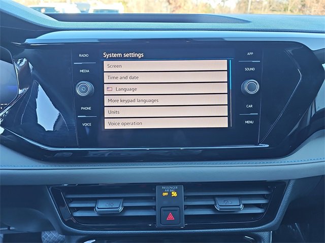 Used 2024 Volkswagen Taos SE image 21