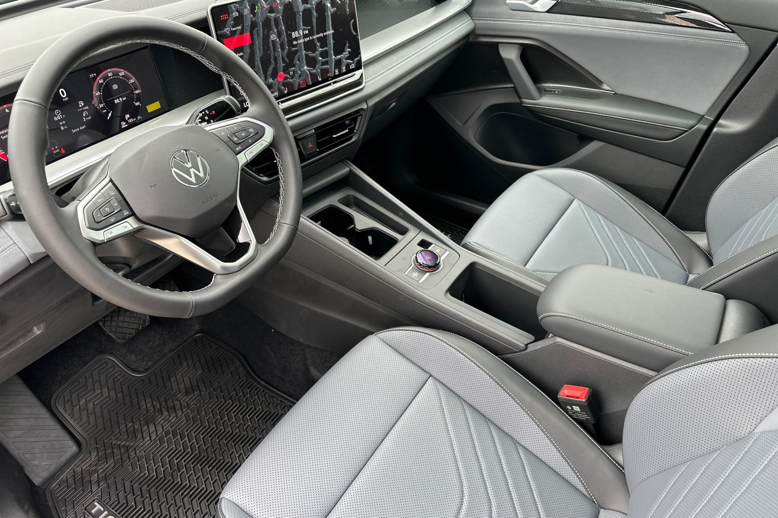 New 2026 Volkswagen Tiguan SE AWD/4WD image 10