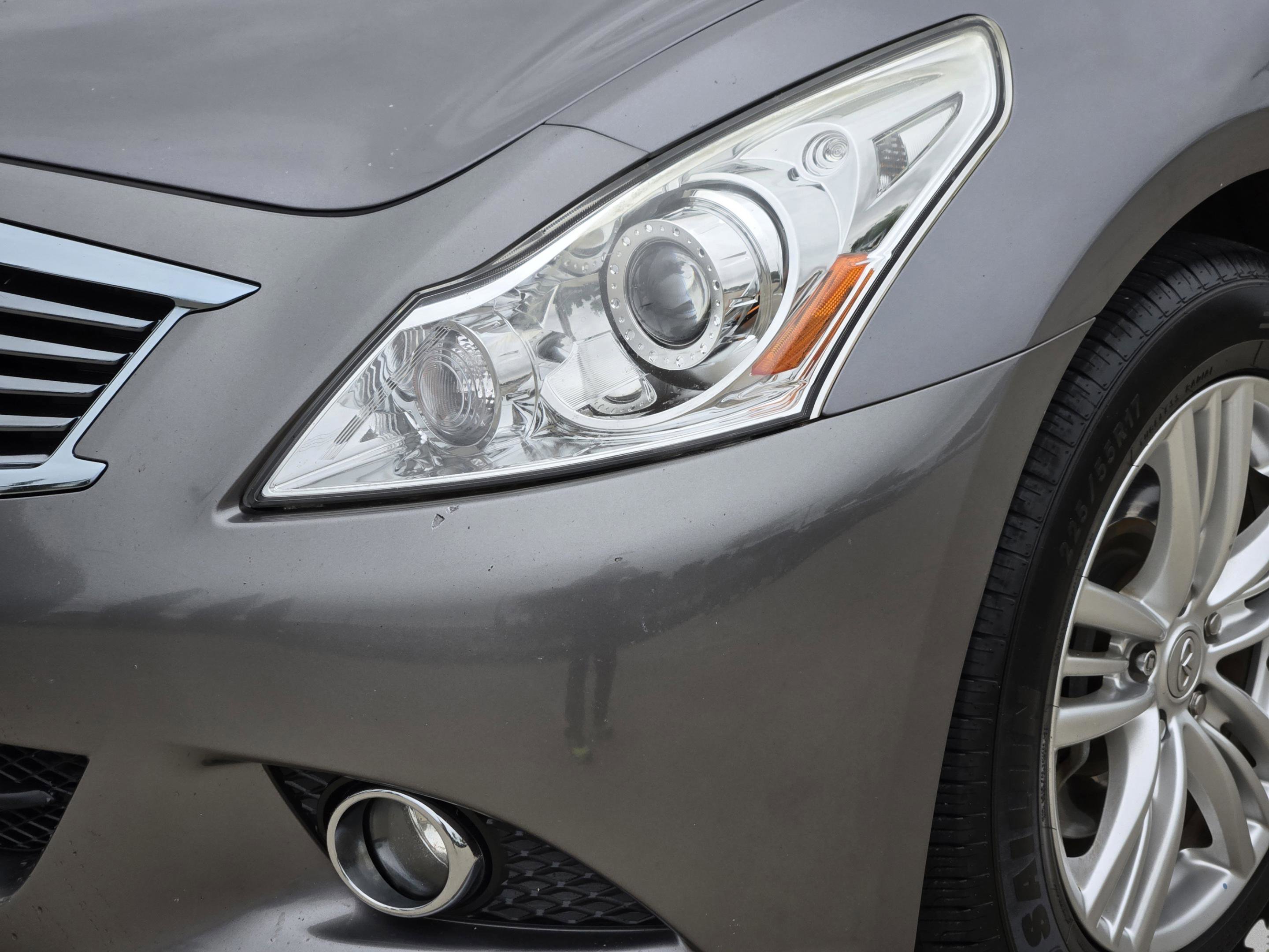 Used 2015 INFINITI Q40 w/ Navigation Package RWD image 35
