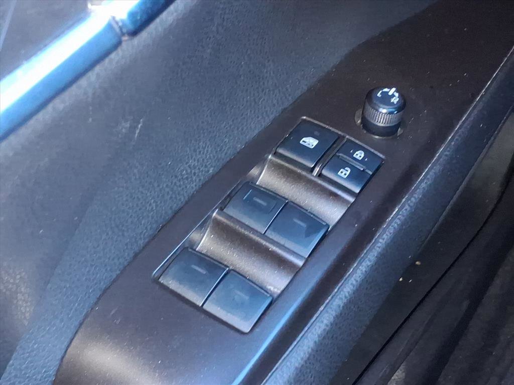 Used 2024 Toyota Camry SE image 16