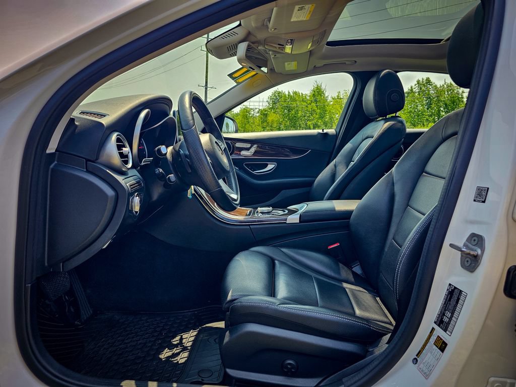 Used 2017 Mercedes-Benz C 300 4MATIC Sedan image 13