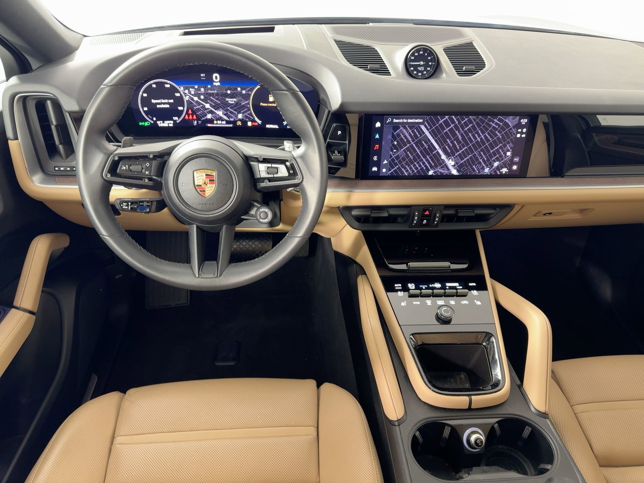 Certified 2025 Porsche Cayenne Coupe w/ Premium Package Plus image 18