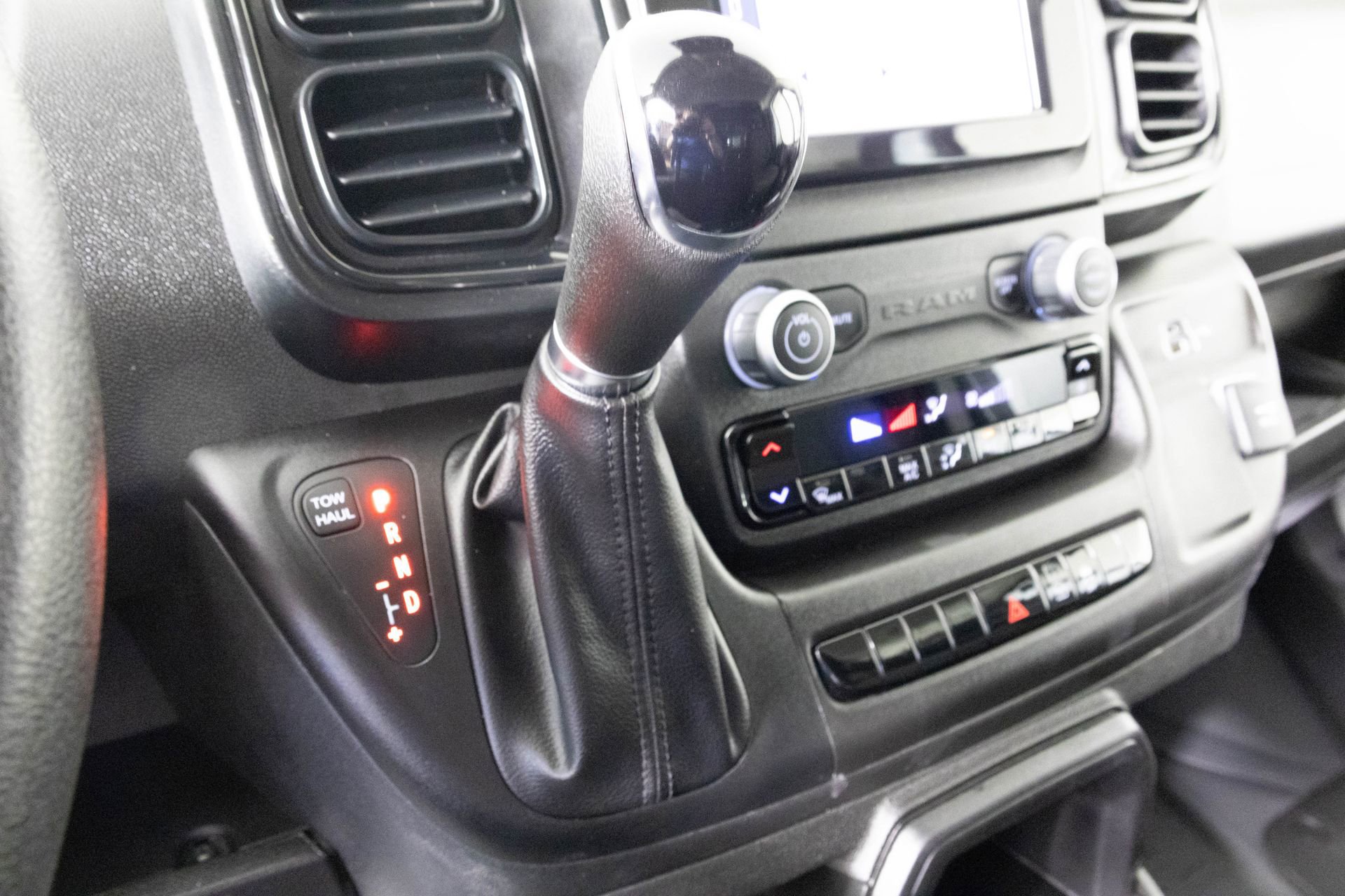 Used 2023 RAM ProMaster 2500 image 23