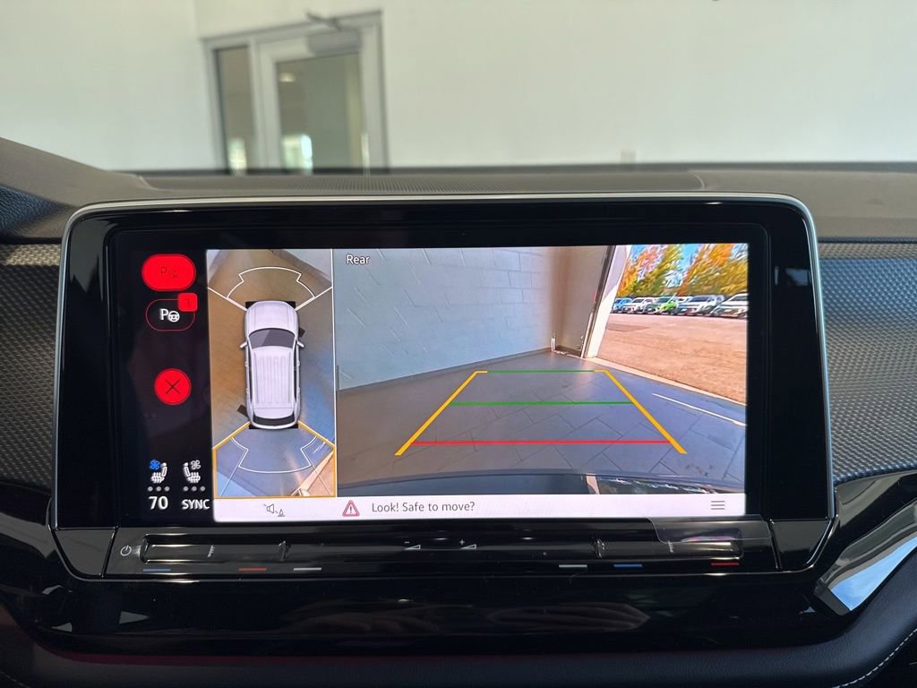 New 2026 Volkswagen Atlas Cross Sport SEL Premium R-Line image 23