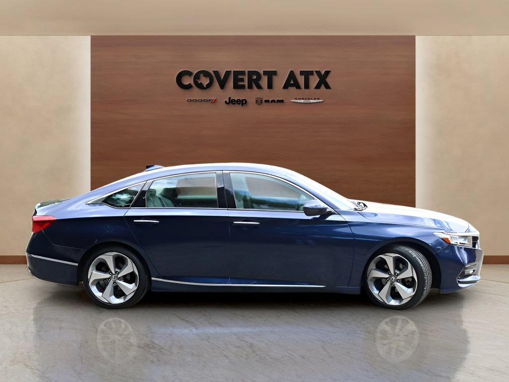 Used 2018 Honda Accord Touring image 6