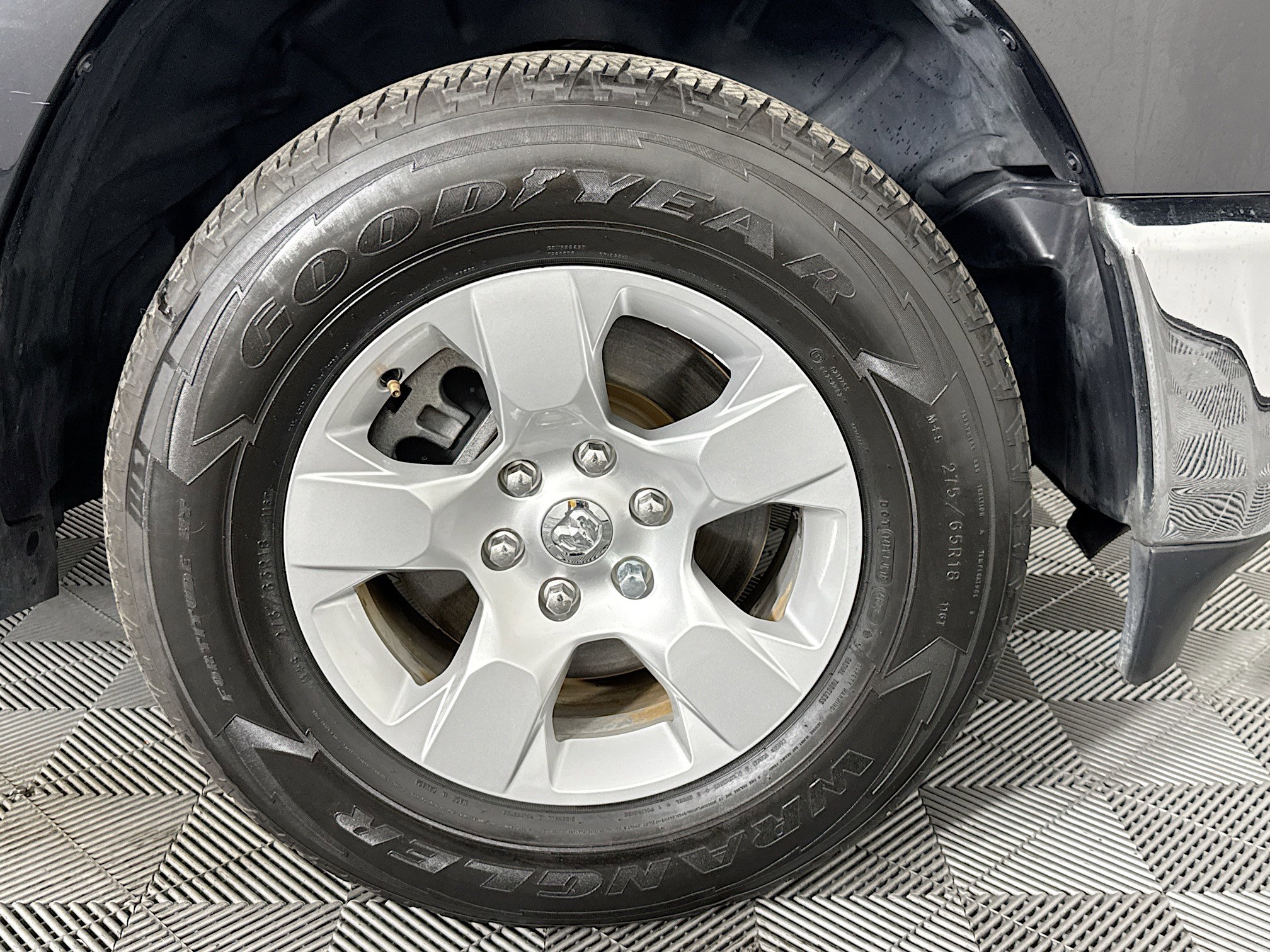 Used 2020 RAM 1500 Big Horn RWD image 31