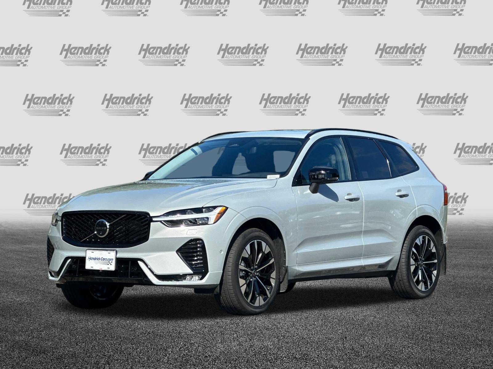 Used 2026 Volvo XC60 B5 Plus w/ Climate Package AWD/4WD image 9