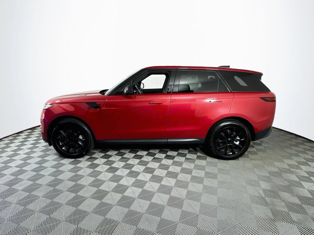 Used 2025 Land Rover Range Rover Sport SE AWD/4WD image 4