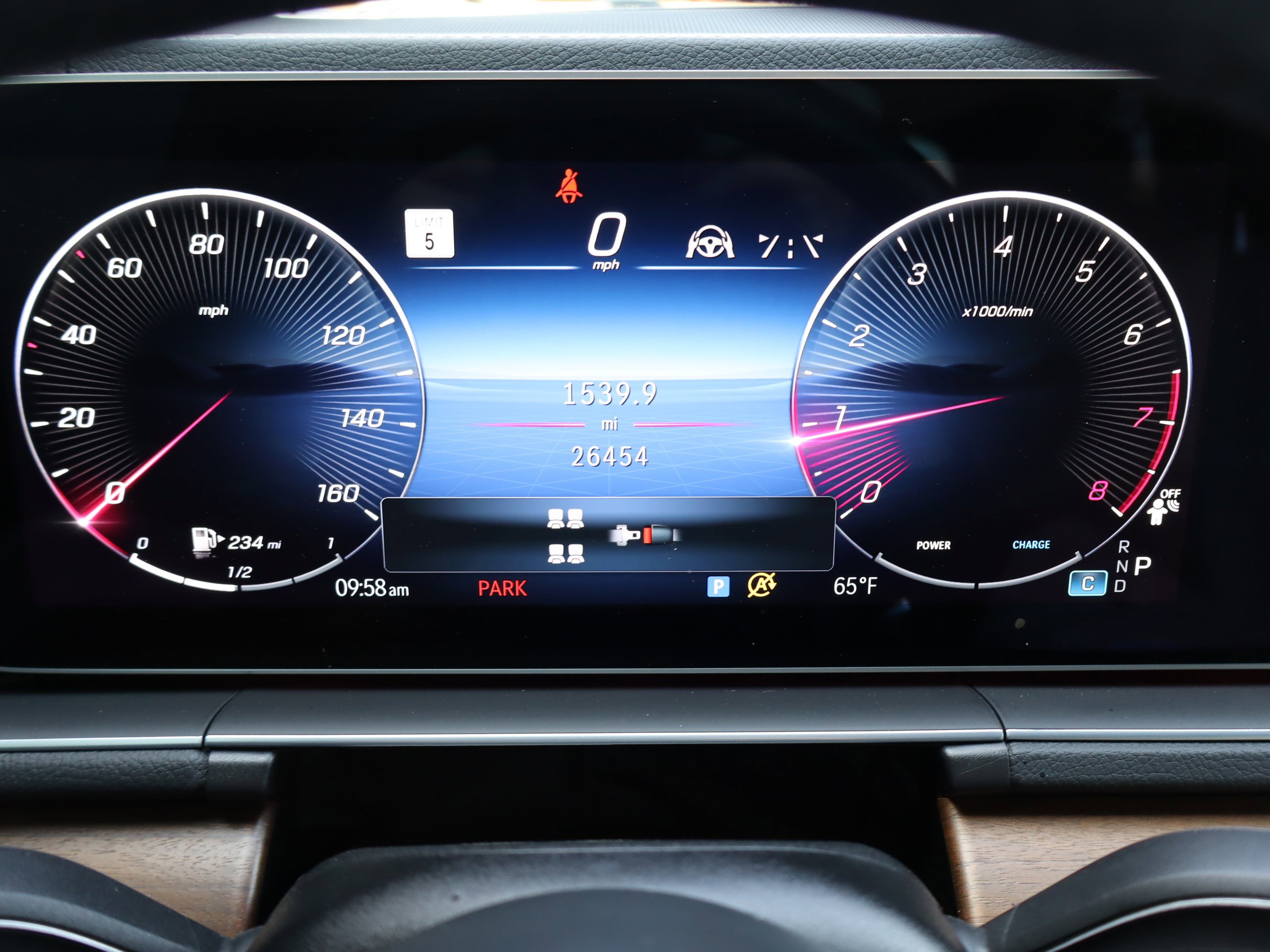 Used 2024 Mercedes-Benz GLS 580 4MATIC image 25