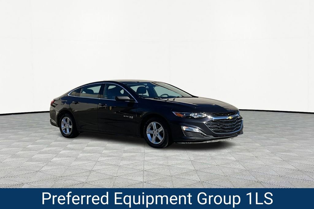 Certified 2022 Chevrolet Malibu LS image 2