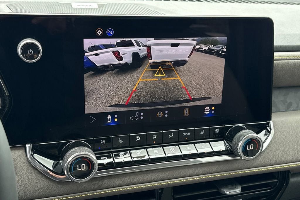 New 2026 Chevrolet Colorado ZR2 w/ Technology Package AWD/4WD image 19