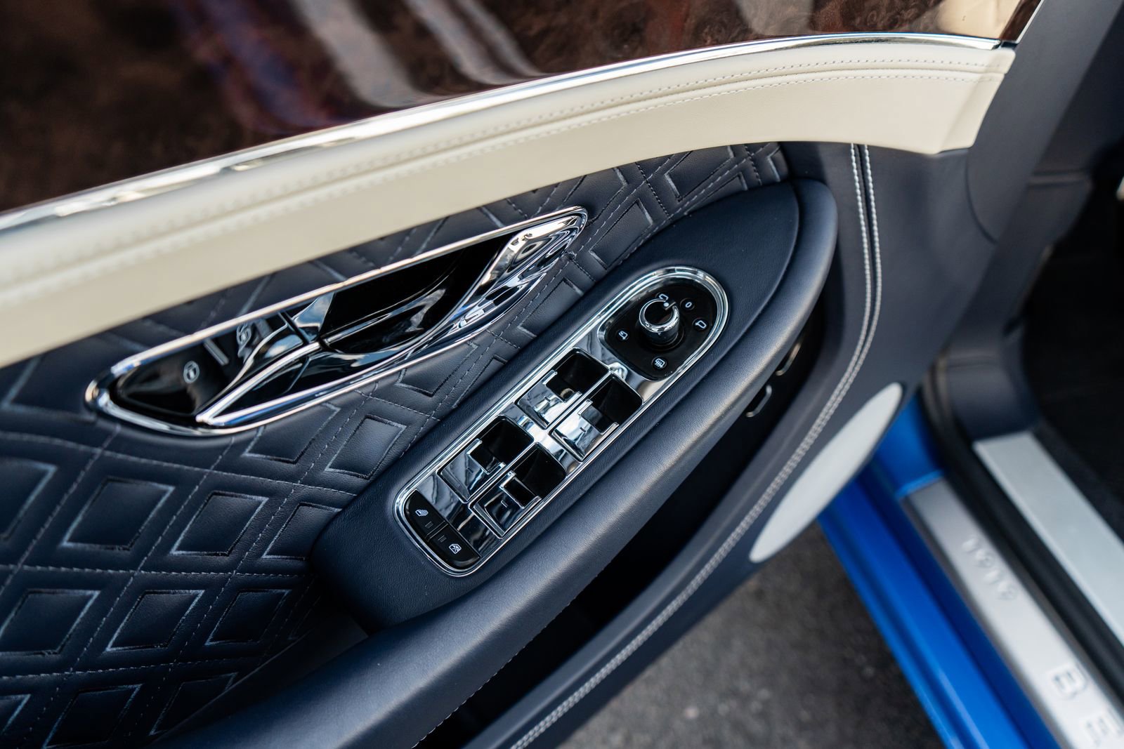 Used 2020 Bentley Continental GT AWD/4WD image 24