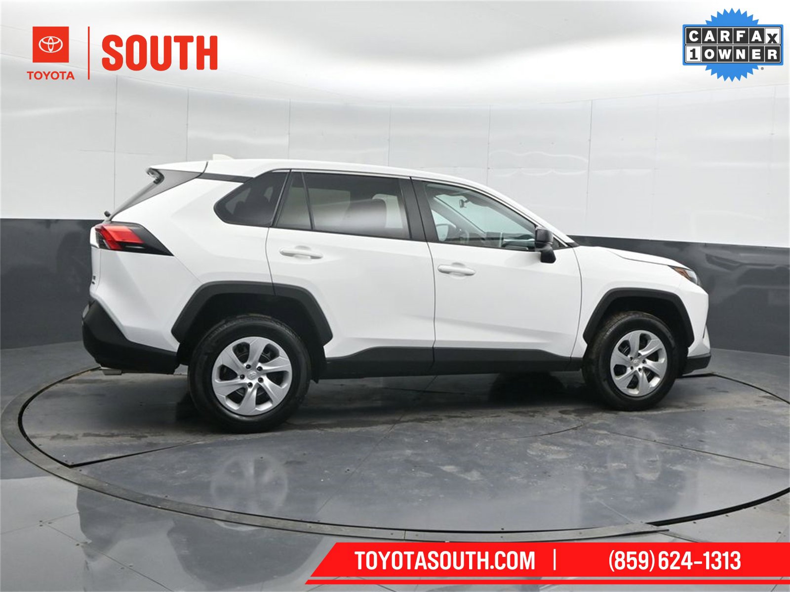 Used 2024 Toyota RAV4 LE image 3