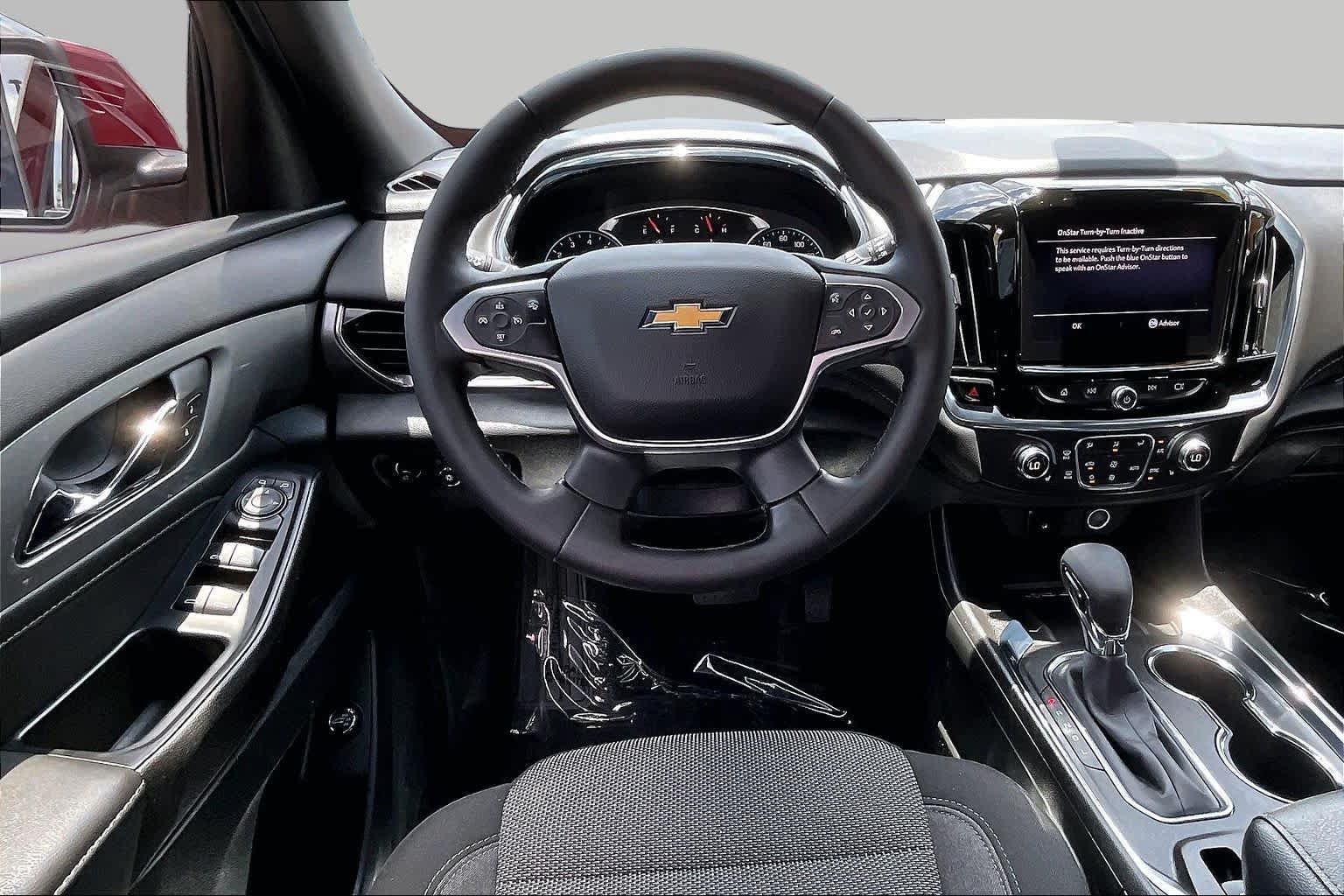 Used 2023 Chevrolet Traverse LT FWD image 6